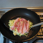 cooking of okonomiyaki