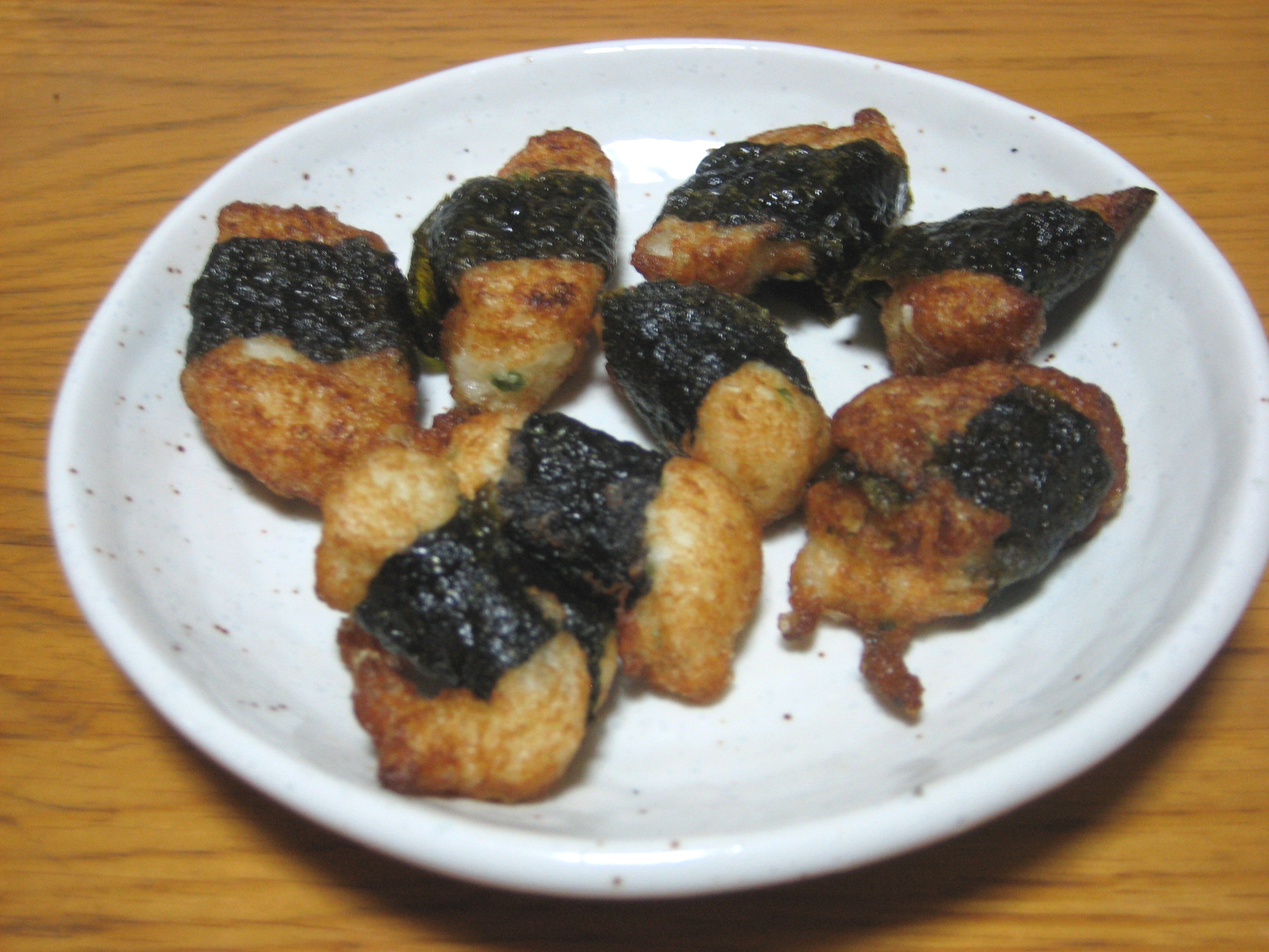 Fried yam with dried seaweed (Yamaimo no isobeage) Food in Japan